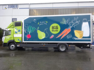 KUeHLKOFFER Dennree 24 07 Abrollkipper