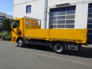 PRITSCHE Bracht 21 05 Abrollkipper